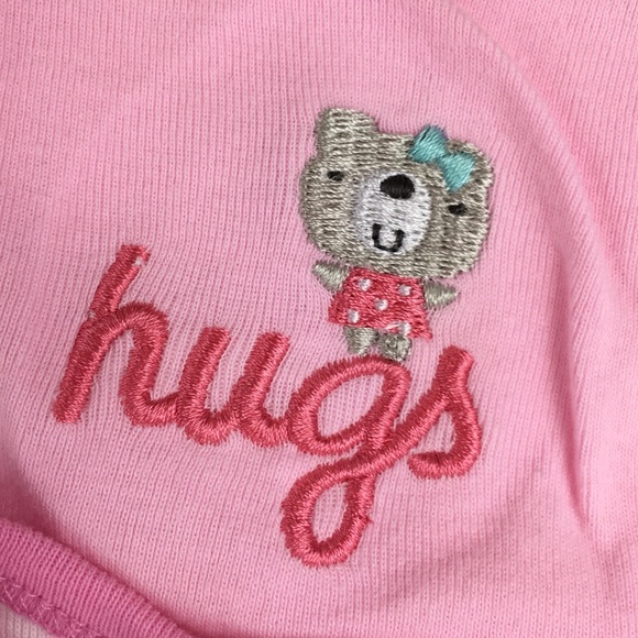 EUC Gerber Set of 6 Onesies - NB - Picture 4 of 8